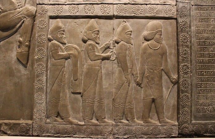 Ảnh 5: Kiến trúc Assyria