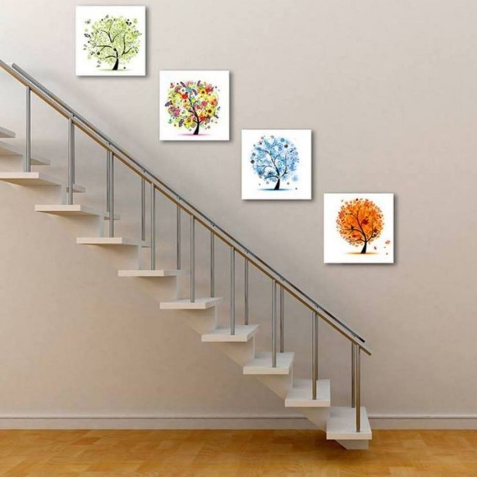 Ảnh 1: Tranh trang trí 3D ở cầu thang có hình cây cối theo bốn mùa 
