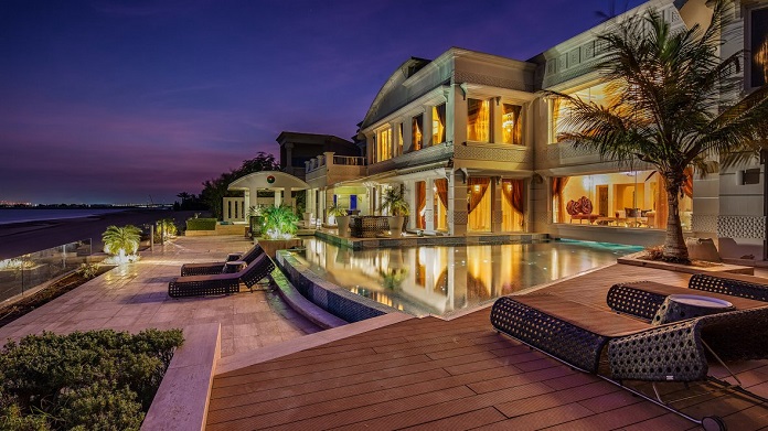 Frond Signature Villa In Palm Jumeirah, Dubai - Ngôi nhà xa hoa nhất thế giới