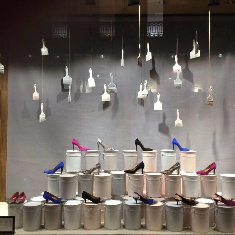 Shop giày nữ phá cách này được thiết kế đặc biệt cho những người đang cảm thấy nhàm chán với những kiểu dáng truyền thống.