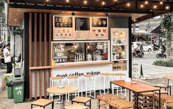 Thiết kế quán cafe cóc cần được chú ý vì nó mang lại nhiều lợi ích. Một quán cafe cóc thiết kế đẹp sẽ thu hút khách hàng và tạo ra không gian thoải mái, dễ chịu khi thưởng thức cà phê. Ngoài ra, một thiết kế tốt cũng có thể giúp quán tiết kiệm chi phí và tăng hiệu quả kinh doanh. Vì vậy, để thành công trong ngành kinh doanh cafe cóc, việc tìm kiếm một thiết kế đẹp và thông minh là rất quan trọng.