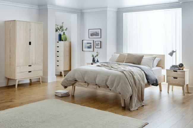 Một căn phòng ngủ tuyệt đẹp với phong cách Bắc Âu được thiết kế tinh tế và sang trọng.