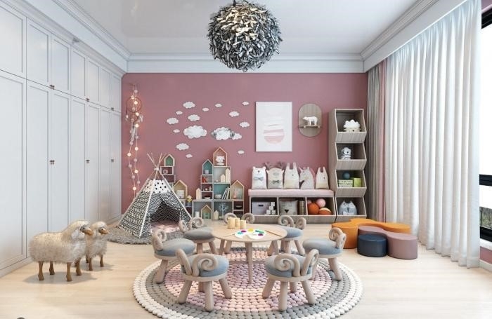 Khi kết hợp màu sơn Hồng và màu trắng của căn phòng cùng với các họa tiết nhỏ trên tường, tạo nên một không gian vừa ấm áp vừa tinh tế.