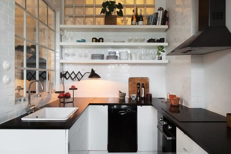 Thiết kế nhà bếp nhỏ và đơn giản này phù hợp với xu hướng hiện nay.